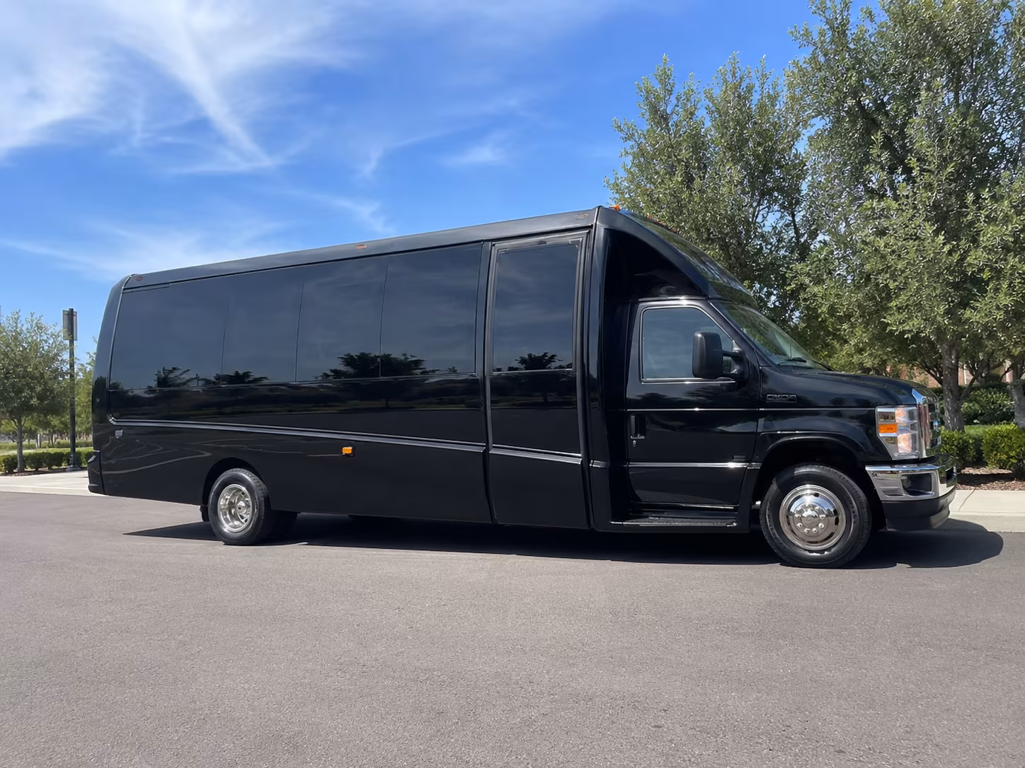 charter buses to the hollywood bowl and la s major concert venues