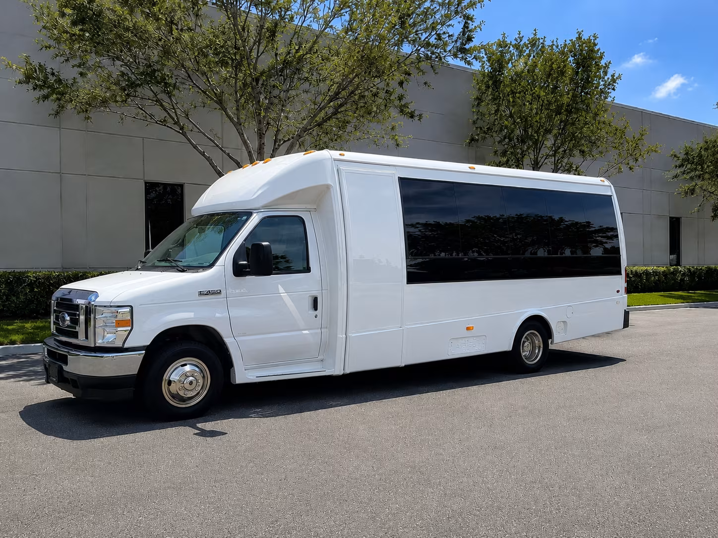 palmdale long distance transportation onboard seating